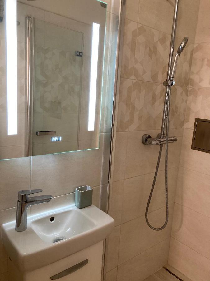 Apartment Jana Masaryka Prague Ngoại thất bức ảnh