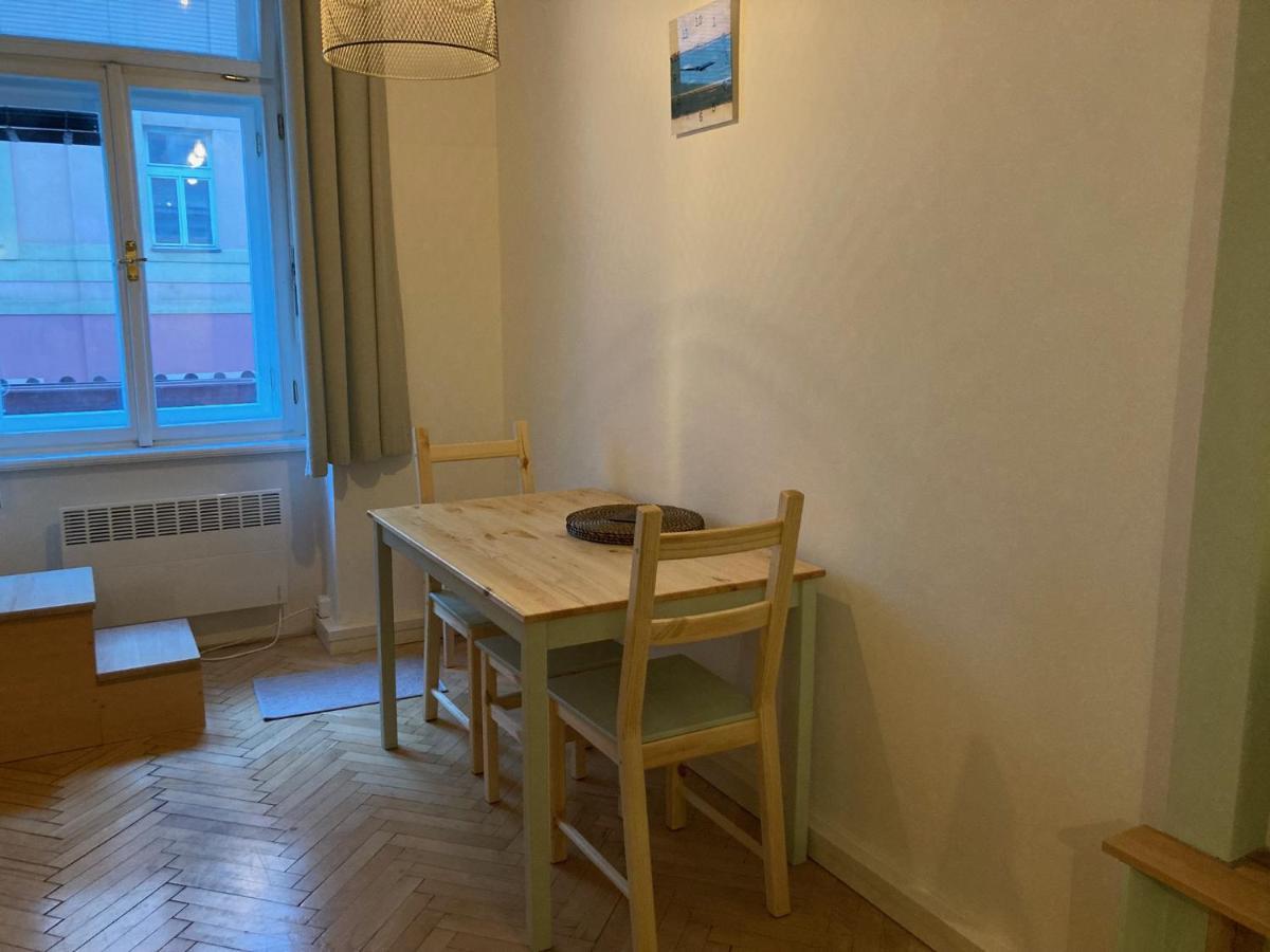 Apartment Jana Masaryka Prague Ngoại thất bức ảnh